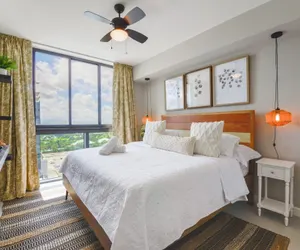 Photo 5 - Downtown Doral Condo w-Free Parking