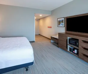 Photo 4 - Hampton Inn & Suites La Grande, Or