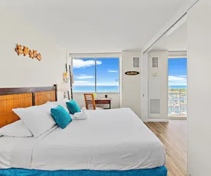 Photo 4 - Ocean View 1BR at Ilikai Marina