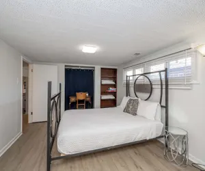 Photo 5 - The Grand Elm Suite 2 Sleeps 6