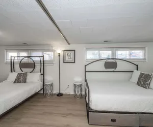 Photo 3 - The Grand Elm Suites Sleeps 10