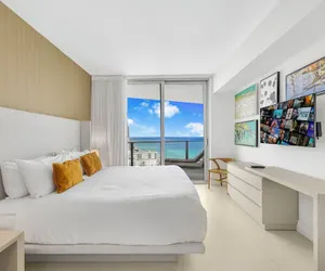 Photo 5 - Oceanview Condo with Pool & Relaxation