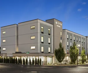 Photo 2 - EVEN Hotel Portland – Beaverton by IHG