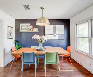 Photo 2 - 5 2 two Kings hot tub Firepit 16min to Wine Trail Nearby Pickleball Courts Pool