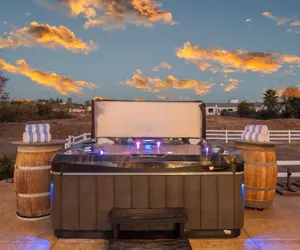 Photo 3 - Bordeaux by Avantstay Private Pool, Hot Tub & Game Room Near Temecula