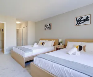 Photo 3 - Crystal City Modern Apt w Gym