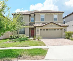 Photo 4 - Beautiful Home With Private Pool in Champions Gate