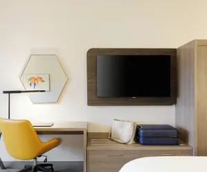 Photo 3 - Holiday Inn Express and Suites Linden by IHG
