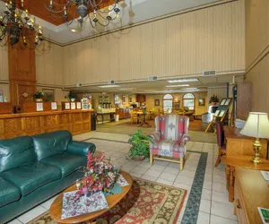 Photo 2 - Westgate Inn