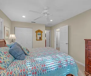 Photo 3 - Comfy Home W/ Heated Pool Near Siesta Key Beach 2 Bedroom Home