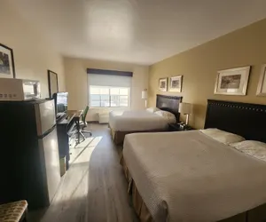 Photo 5 - CASH REWARDS INN & SUITES