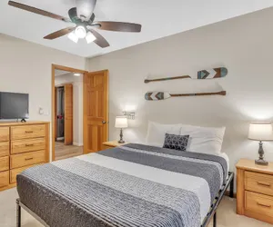 Photo 4 - Deerfield Hideaway At Old Rocky 5 Bedroom Home