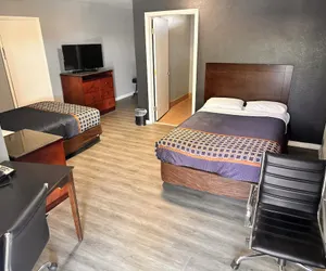 Photo 5 - Reed Motel