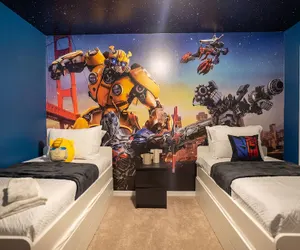 Photo 3 - Fun and Relax 10 Bed Home Pool Themed Rooms