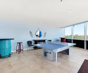 Photo 3 - Splash 1506w
