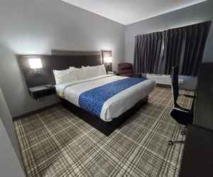 Photo 3 - GrandStay Hotel & Suites