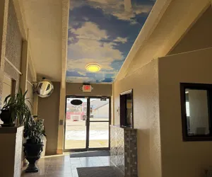 Photo 4 - Peddlers Inn Motel