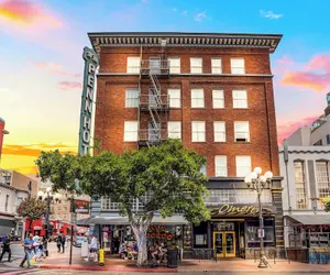 Photo 2 - The Historic Penn Hotel