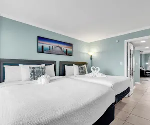 Photo 4 - Bluewater Resort 1205
