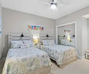 Photo 4 - Turquoise Place Condos