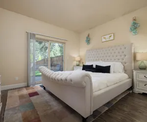 Photo 5 - Charming Bend Sanctuary for 6!