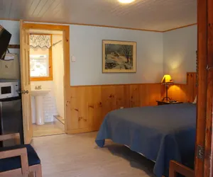 Photo 5 - Blueberry Hill Motel
