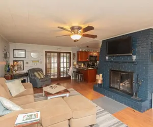 Photo 3 - Amazing Hiking Cozy Home Close to Mountns Fireplace