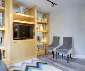 Photo 2 - Amazing Apt in Ballston With Gym