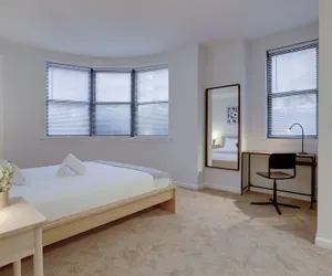Photo 4 - Amazing Apt in Ballston With Gym