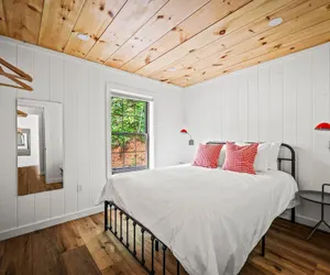 Photo 4 - Group Getaway, Modern Cabins Sleep 16, Gatlinburg