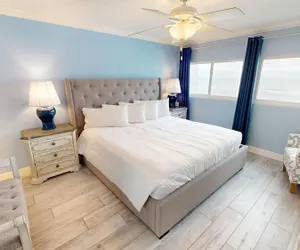 Photo 5 - Beach House 401b 2 Bedroom Condo