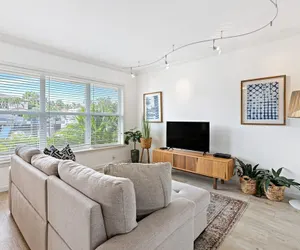 Photo 3 - Las Olas Blvd Waterfront Apt