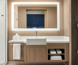 Photo 2 - SpringHill Suites by Marriott Eau Claire