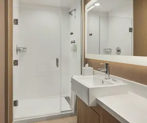 Photo 3 - SpringHill Suites by Marriott Eau Claire