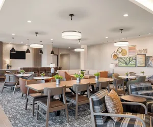 Photo 5 - La Quinta Inn And Suites By Wyndham Lincoln