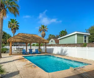 Photo 3 - Seaglass Landing Private Pool, Cabana, & Near Port Aransas Beaches