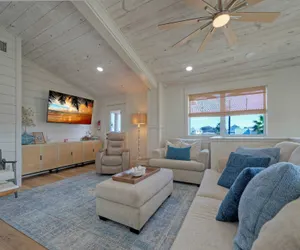 Photo 5 - Seaglass Landing Private Pool, Cabana, & Near Port Aransas Beaches