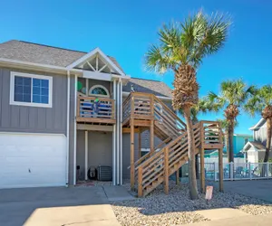 Photo 2 - 11th St - Salty Seas