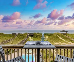 Photo 3 - Sleeps 28 Beachfront w/ Pool, Hot Tub, Game Room Atlantic Watch by Avantstay