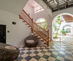 Photo 2 - Casa Las Ruinas by Stay with Bear