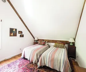 Photo 2 - Charming 6 Bdrm Countryside Stay