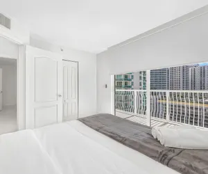 Photo 4 - Chic Brickell Condos – Prime Location