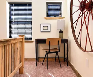 Photo 5 - Hoosier Hot Springs & Inn