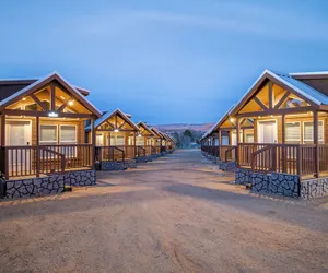 Photo 2 - Arches Hut