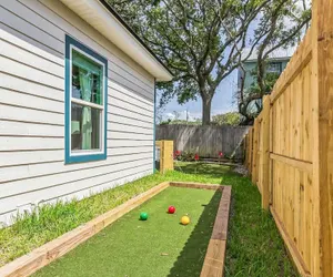 Photo 3 - Sleeps 20! 2 Homes w/ Hot Tub, Putting Green, Bocce Golden Hour & Blue Hour