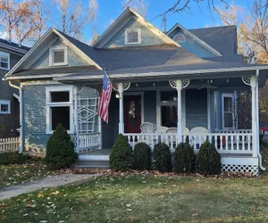 Photo 2 - City Park Charm - Vintage Home w/ Modern Comforts