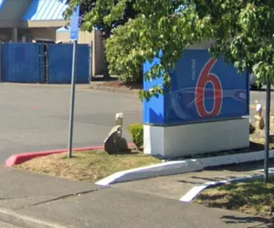 Photo 2 - Studio 6 Tacoma, WA - South