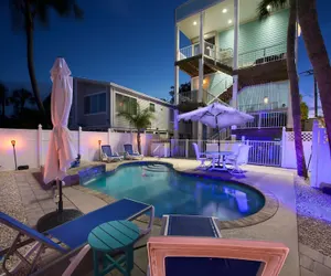 Photo 2 - Bluewaters Resort
