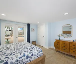 Photo 2 - Marilyn's Beach House