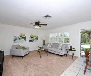Photo 4 - Beach Bungalow 2